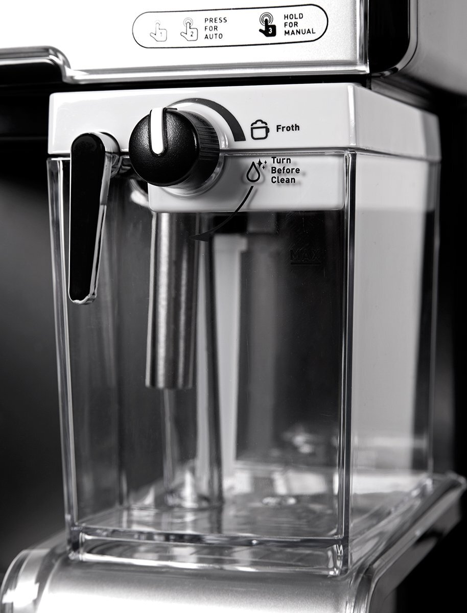 Sunbeam em5000 cafe barista milk coffee machine top
