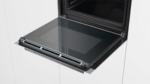 Siemens HB673G0S1A iQ700 60cm Pyrolytic Built-In Oven hero image
