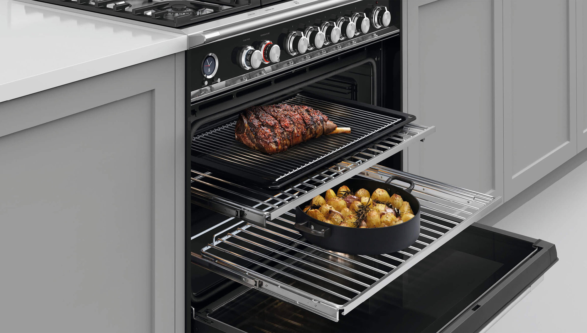 Fisher & Paykel Series 9 90cm Classic Style Freestanding Dual Fuel Pyrolytic Cooker Black OR90SCG6B1 hero image