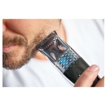 Philips BT7204-85 Series 7000 Vacuum Beard Trimmer hero image