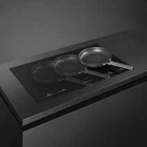 Smeg 80cm Induction Cooktop with Integrated Ventilation HOBD682D1 hero image
