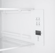 Westinghouse 631L French Door Fridge WHE6200SA hero image