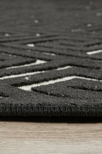 Rug Culture York Oversize Black & Natural Rug 400X300CM - YRK-ALIC-GLD-400X300 hero image