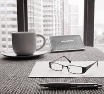 Harman Kardon HKESQUIREMINIBLKAS Esquire Mini Portable Speaker hero image