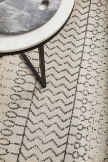 Rug Culture Chrome Small Silver & Off White Rug 150X150CM - CRO-HPR-SIL-150X150 hero image