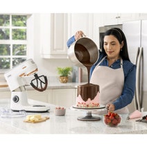Sunbeam Mixmaster HeatSoft Planetary Stand Mixer MXM7000WH hero image