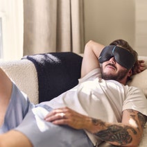 Therabody SmartGoggles 2nd Generation SG0004133-1A10 hero image