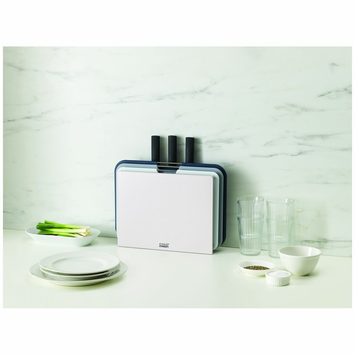 Joseph Joseph Nest Knife and Chopping Board Set 60194 hero image