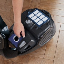Electrolux ZPF2320TP PowerForce Dust & Gone Vacuum Cleaner hero image
