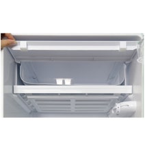 Linarie Tignes 91L Retro Mini Fridge Black LK90TTBLACK hero image