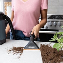 Shark MessMaster Portable Wet/Dry Vacuum VS101 hero image