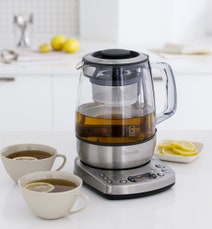 Breville BTM800 Tea Maker and Kettle hero image