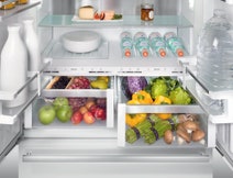 Liebherr 522L Integrated French Door Fridge ECBN6256 hero image