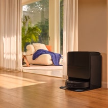 Roborock Saros Z70 Robotic Vacuum with OmniGrip Mechanical Arm RR-SZ7052-03-BLK hero image