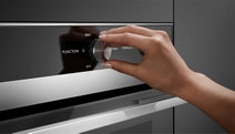 Fisher & Paykel OB60SC5CEX2 60cm Contemporary Style Built-In Oven hero image