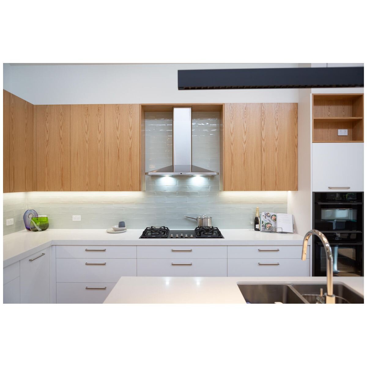 Schweigen 90cm Silent Canopy Rangehood and ISO Drive SP Motor Pack WM2190SPPAK hero image