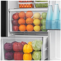 Hisense 652L Side by Side Refrigerator Black Brushed Steel HRSBS652B hero image