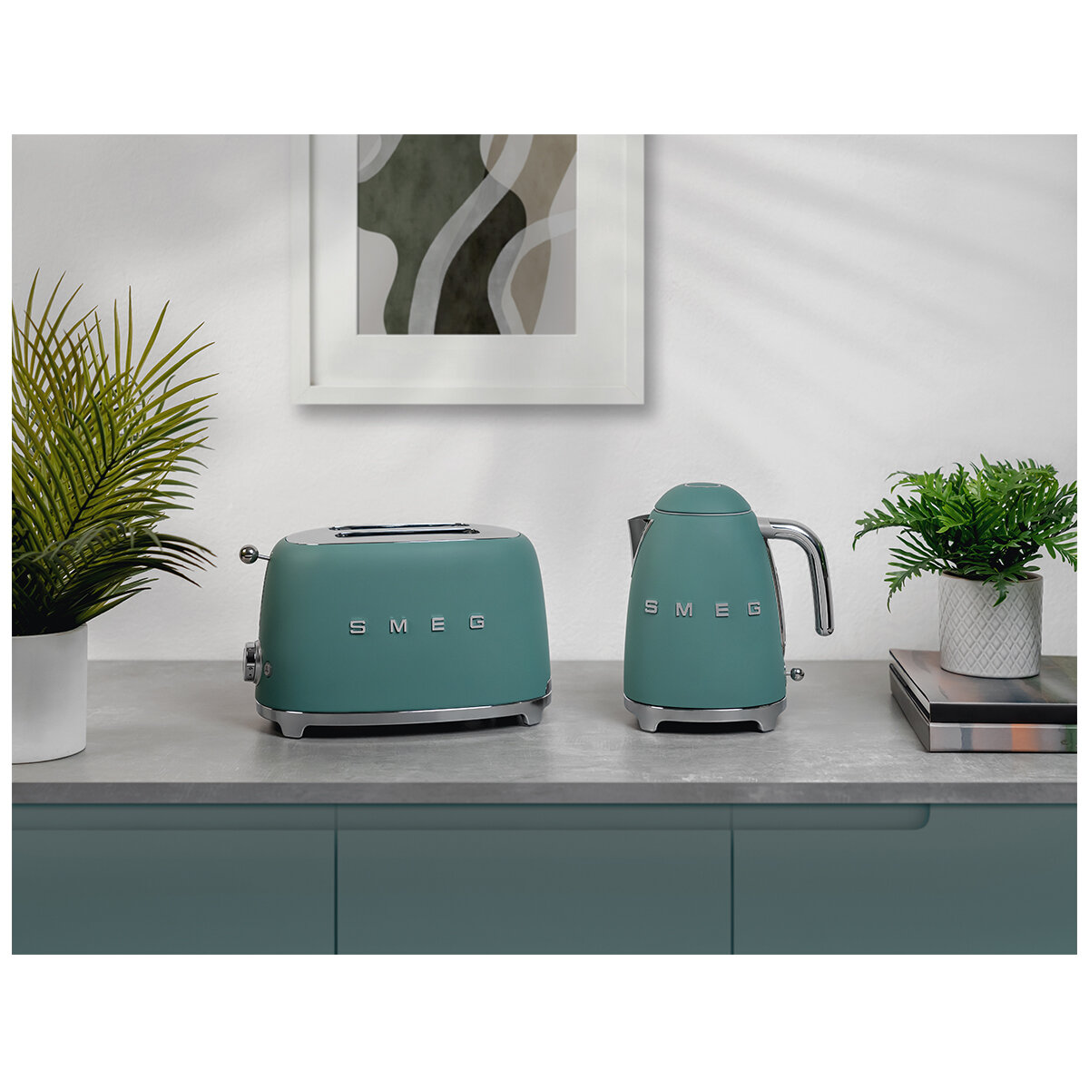 Smeg Kettle and 2 Slice Toaster Breakfast Pack Emerald Green KLF03EGMAUTSF01EGMAU