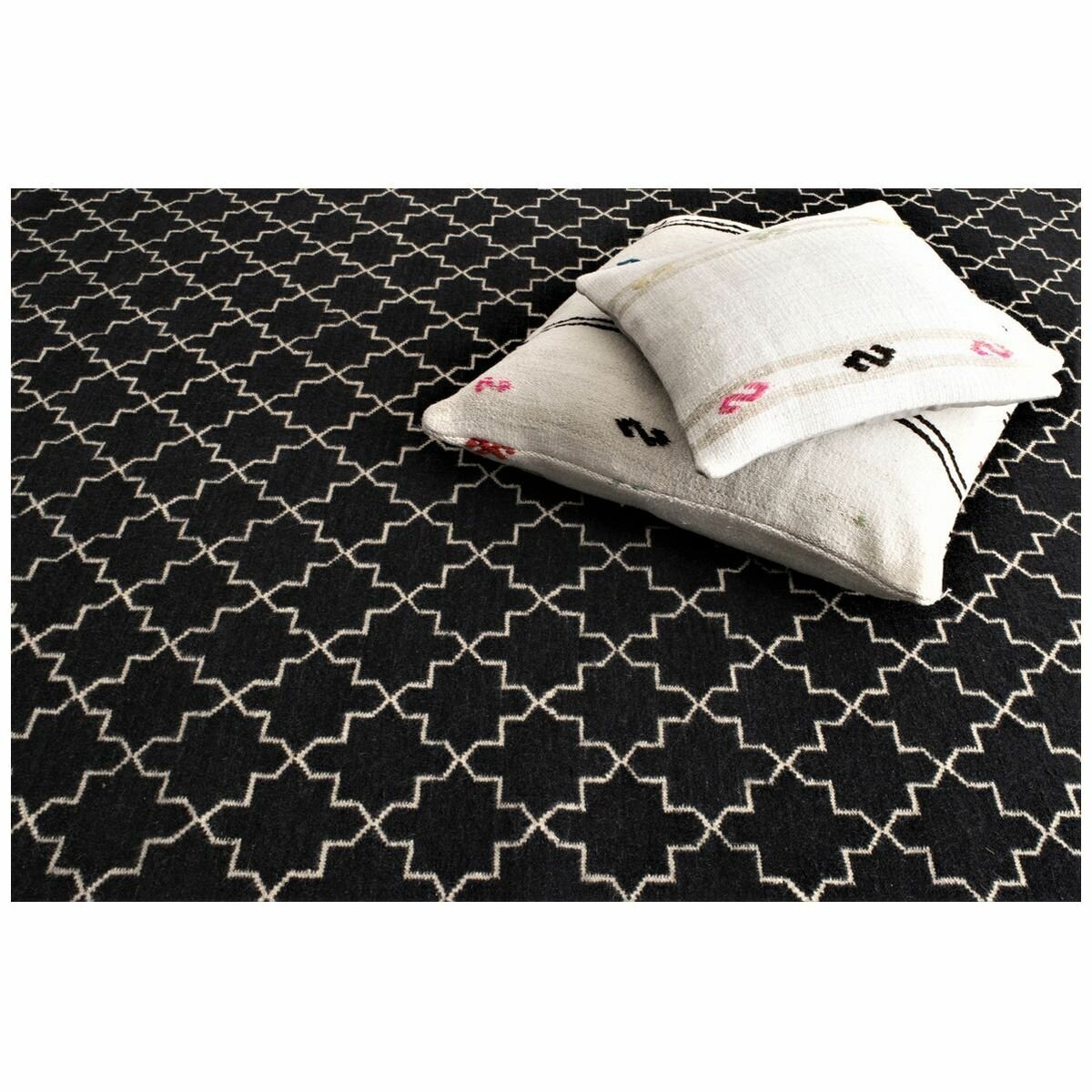 Cadrys Moroc FL Black 300x400 Rug MORB4 hero image