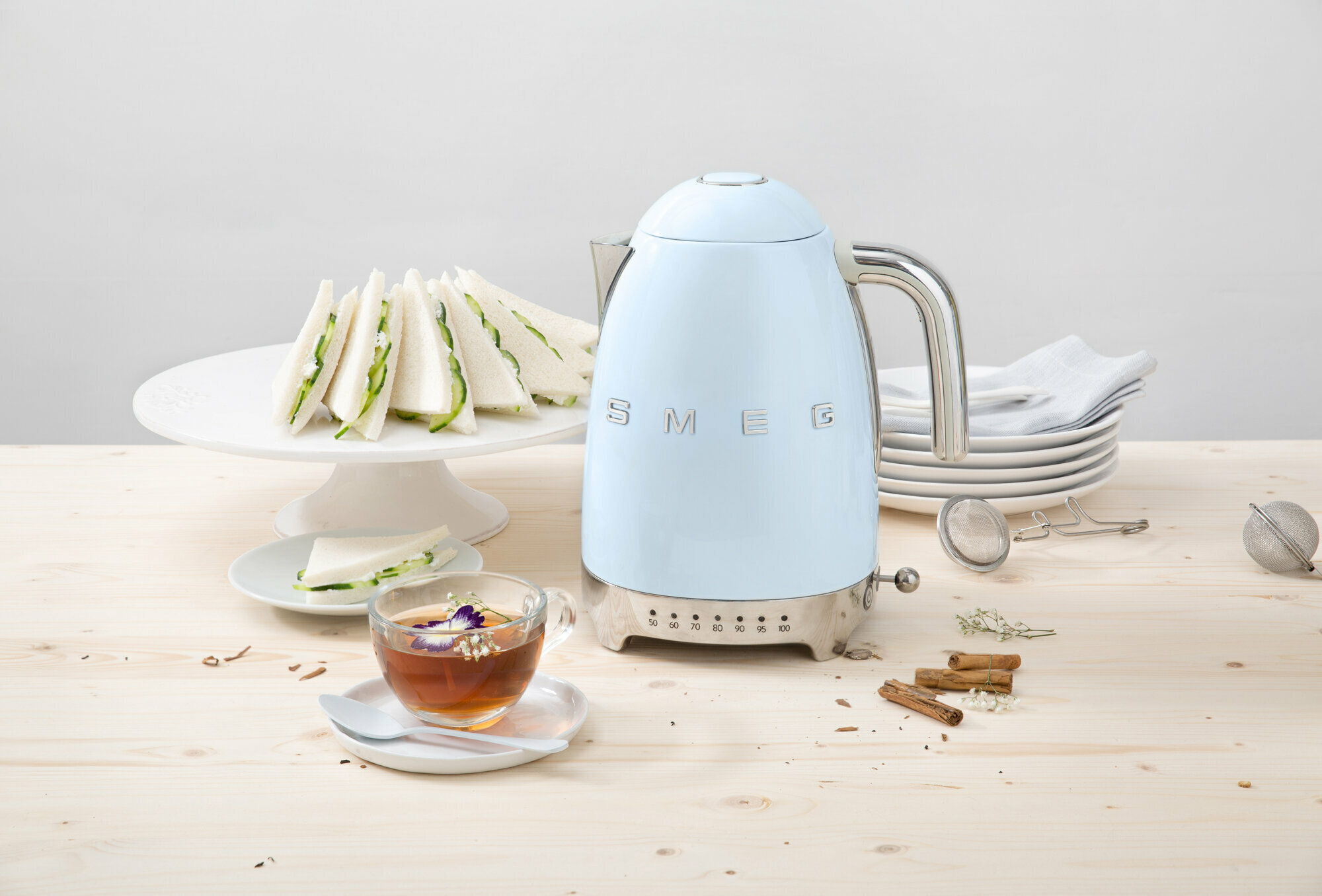 Smeg breakfast top pack white