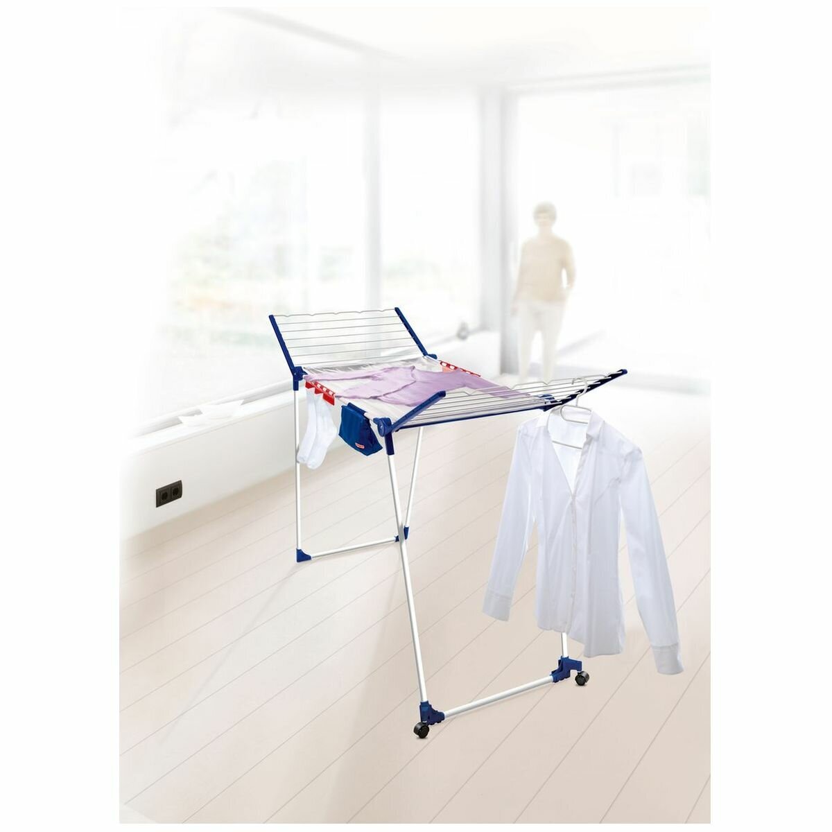 Leifheit Pegasus 200 Solid Deluxe Mobile Clothes Rack L81517