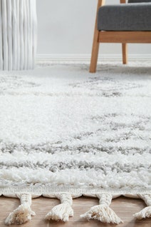 Rug Culture Casablanca Medium White & Silver Rug 230X160CM - CBA-TEM-WHT-230X160 hero image