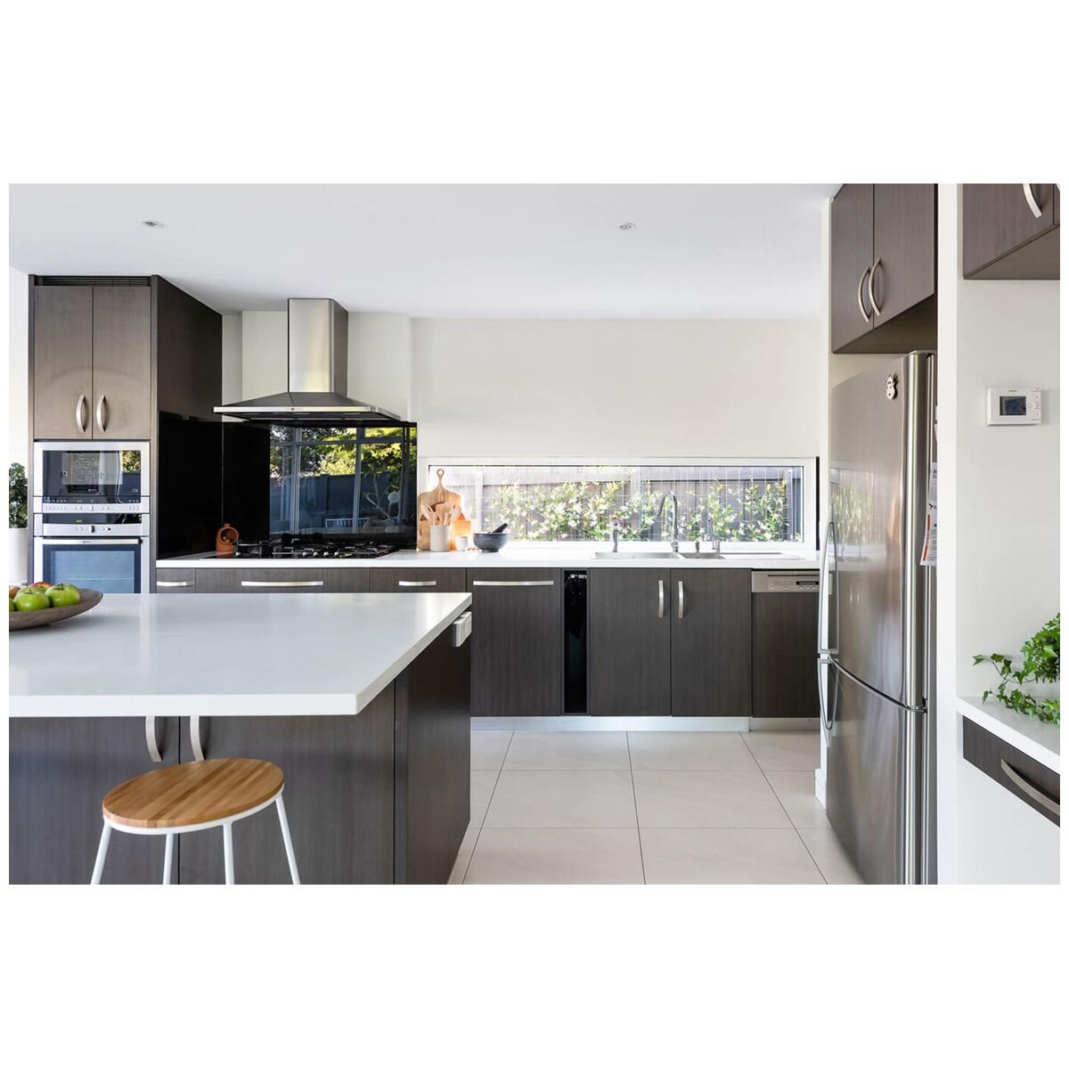 Schweigen 90cm Silent Canopy Rangehood and ISO Drive SP Motor Pack WM2190SPPAK hero image