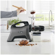 Omega Cold Press Juicer Including Celery Cap MM1500GY13 hero image