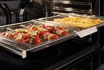 Westinghouse 90cm Freestanding Dual Fuel Oven/Stove WFEP917DSD hero image