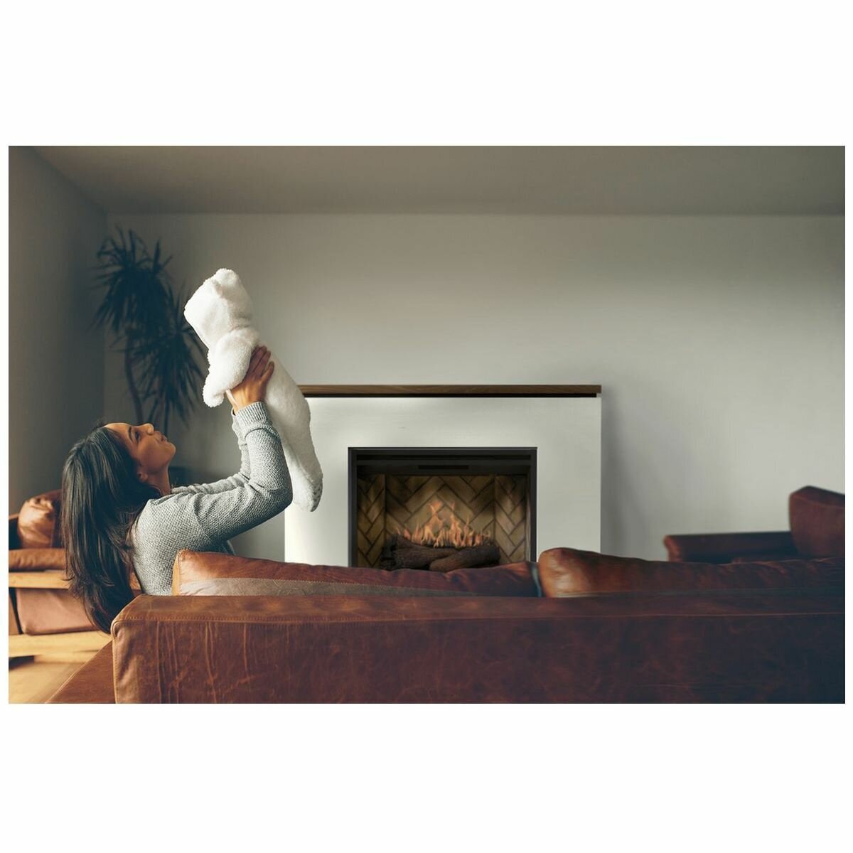 Dimplex 2kW Strata Mantle with 30 Inch Revillusion Firebox STA20C-AU hero image