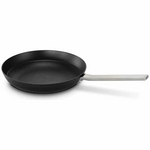 Bosch 28cm Pro-Induction Iron Fry Pan HEZ9FE280 hero image