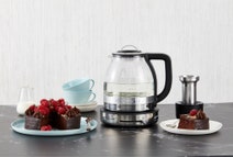 KitchenAid 5KEK1322ASX 1.5L Glass Tea Kettle hero image