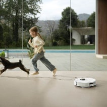 Dreame L50 Ultra Robot Vacuum Cleaner with Mop DRE-L50U hero image