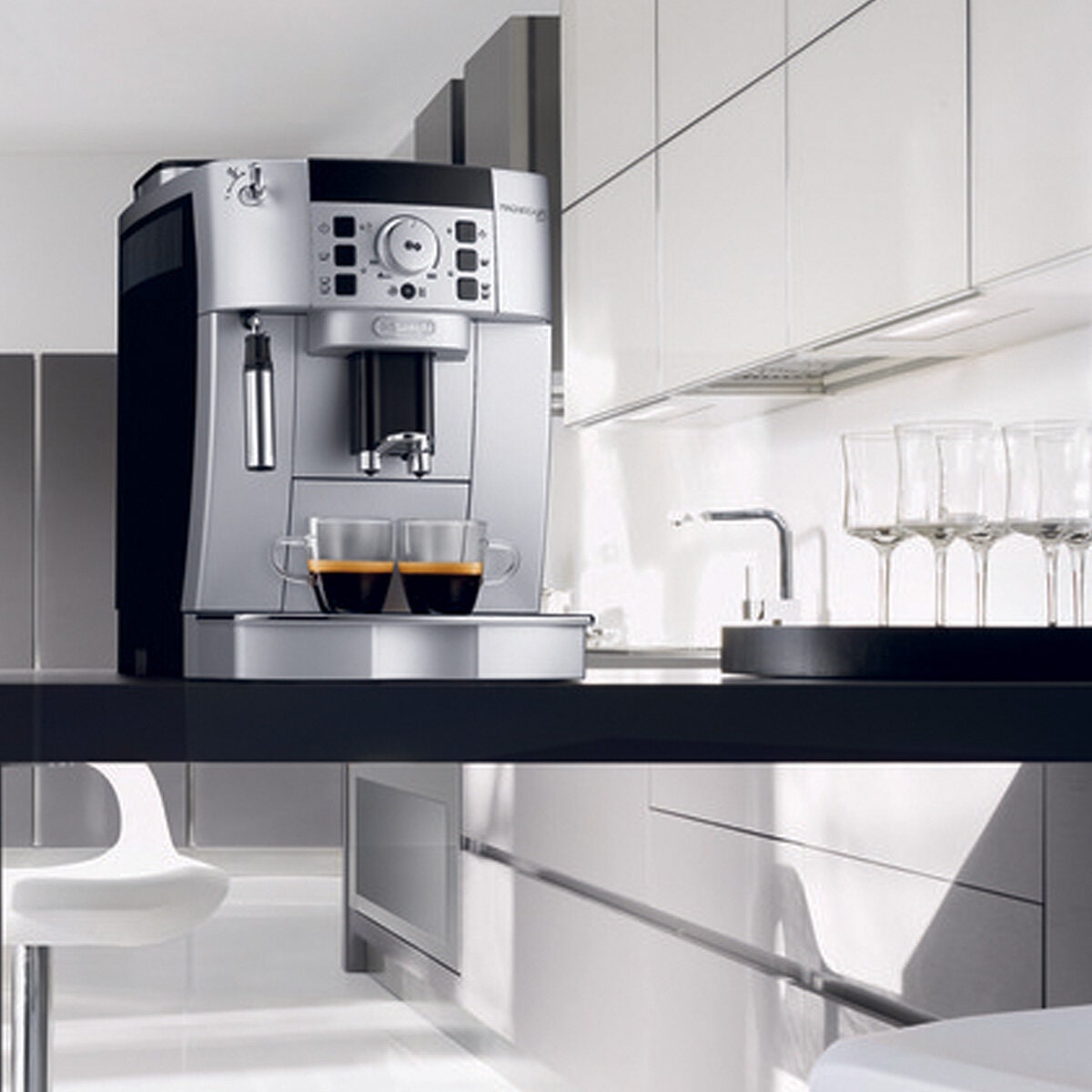 DeLonghi Magnifica S Coffee Machine 