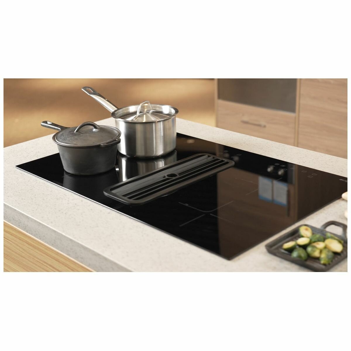 gas cooktop with integrated ventilation