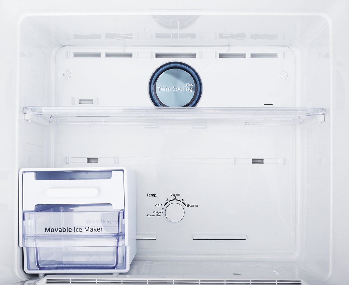Cool plus. Twin Cooling на холодильнике Samsung. Cold Colder в холодильнике самсунг. Samsung sr10m7010uw убирается. Регуляторы холодильника самсунг Cold Colder.