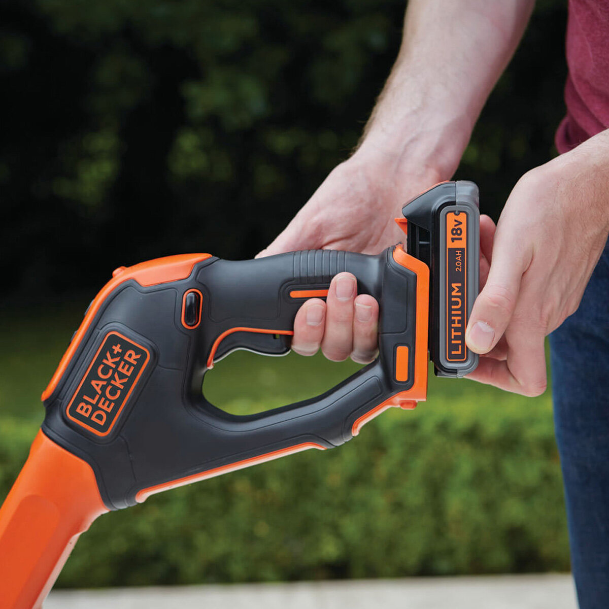 NEW Black & Decker STC1820PCXE 28cm 18V Lithium Ion Cordless String