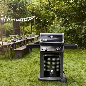 BBQ & Outdoor Living